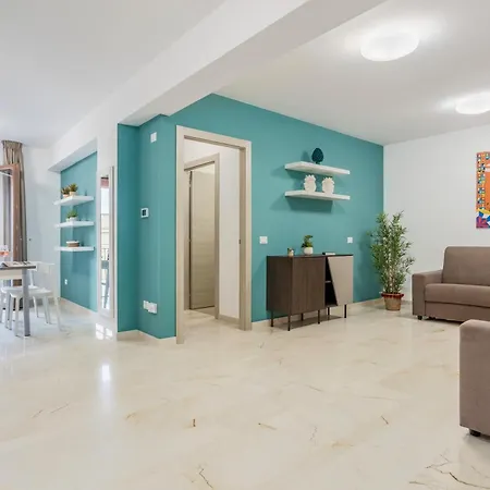 شقة Azzurra