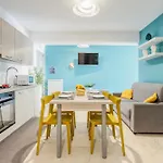 Azzurra Apartamento *